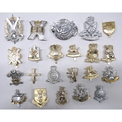 65 - 22 x Anodised OTC Cap Badges
including QC Oxford University OTC ... QC Nottingham University OTC ...... 