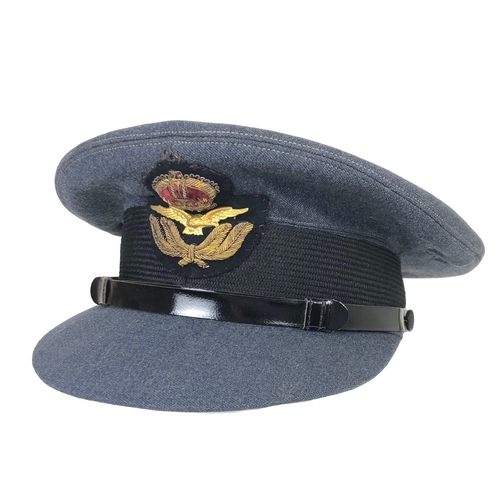 459 - WW2 Period RAF Officer's Cap.  An inter war, early WW2 example of the regulation pattern. Complete w... 