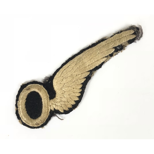 468 - WW1 RFC / RAF Observer Brevet Badge.  A scarce padded example of slender form typical of the Great W... 