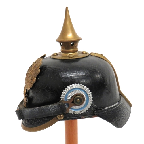 291 - WW1 Imperial Prussian Pickelhaube 
black, patent leather skull, rear brim and front peak with b... 