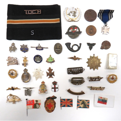 73 - 40 x Various Military Lapel And Other Badges
lapel include silvered and enamel Reconnaissance Corps ... 