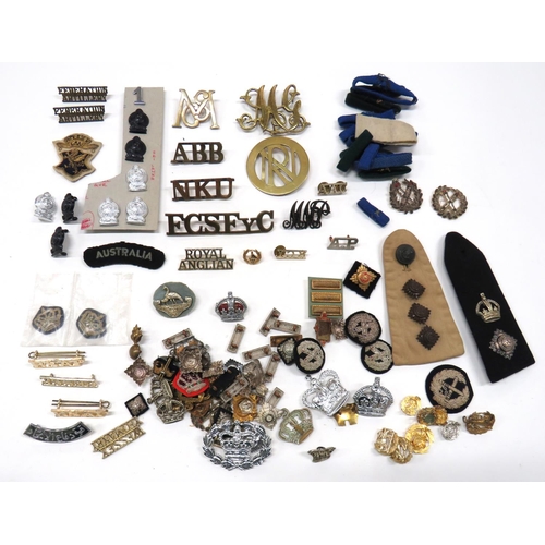 86 - Quantity Of Various Titles And Badges
titles include 2 x brass Federation Artillery ... Brass ABB ..... 