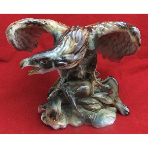 108 - Indistinctly marked large ceramic hawk, 20 x 28cm