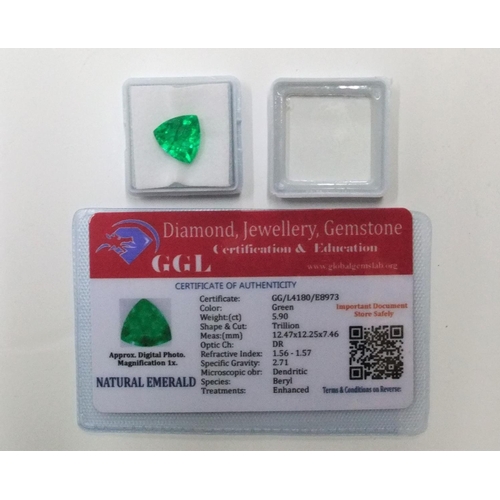 56 - GGL certified (CoA) NATURAL GREEN EMERALD, Trillion cut, 5.9ct