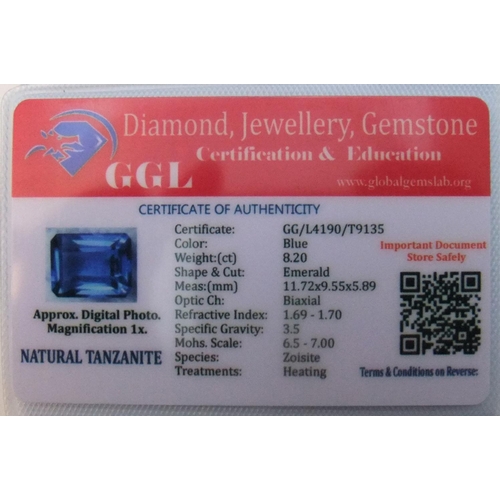 70 - GGL certified (CoA) NATURAL BLUE TANZANITE, Emerald cut, 8.2ct