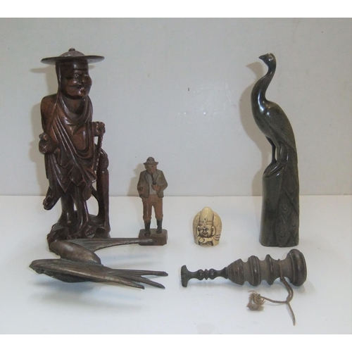 212 - Good collection of 6 antique quality collectables to include a carved Netsuke, carved figures & a br... 