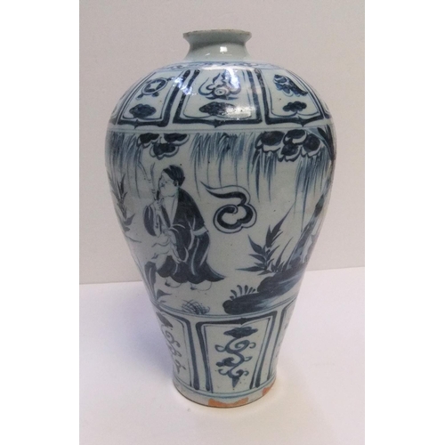 173 - Good quality Chinese B & W painted thin necked vase, unmarked

31 cm high