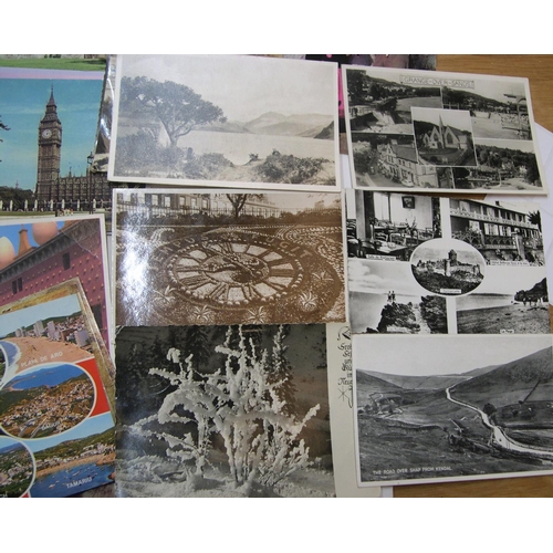 89 - Approx 170 20thC postcards, both used and unused B&W & colour examples