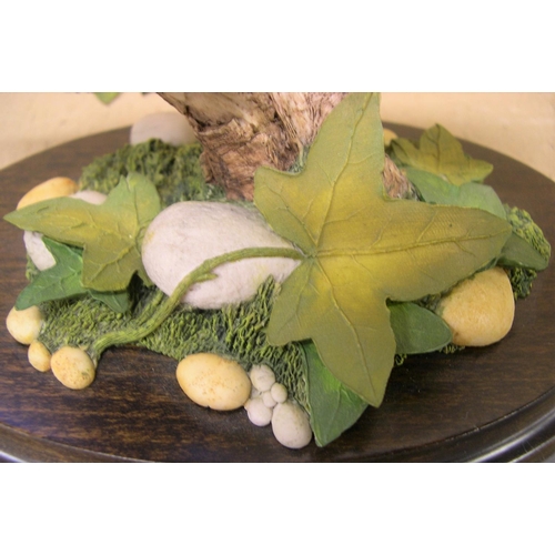 20 - 3 baby bluetits, country artists, hand-painted by Tim Smith, compete with certificate,

15 cm across... 