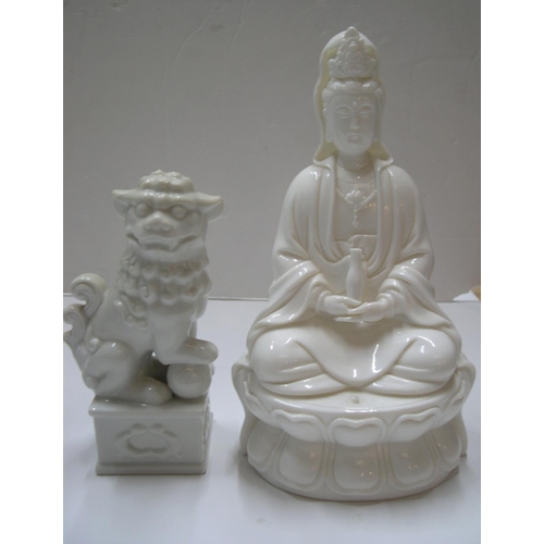 33 - 4 items of 20thC Chinese ceramics, various sizes, all in good condition