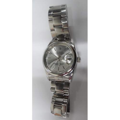 39 - FAKE gents wristwatch (bears faux names, logos etc), with stainless steel strap (also with faux mark... 