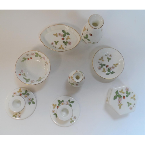 153 - Wedgewood, wild strawberry collection including lidded box, pair of candle sticks,  bud vase etc (9)... 