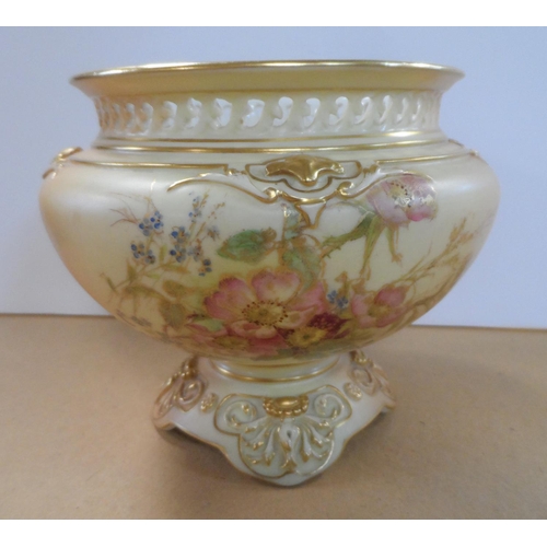 176 - Royal Worcester blush Fern Pot, decorated with wild summer flowers, circa 1912, shape number 166, he... 
