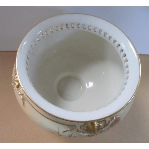 176 - Royal Worcester blush Fern Pot, decorated with wild summer flowers, circa 1912, shape number 166, he... 