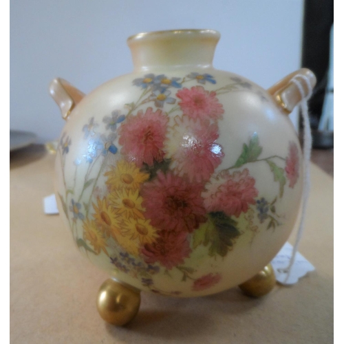 180 - Eight various pieces of Royal Worcester, mainly blush ivory examples (8)

One plate signed 