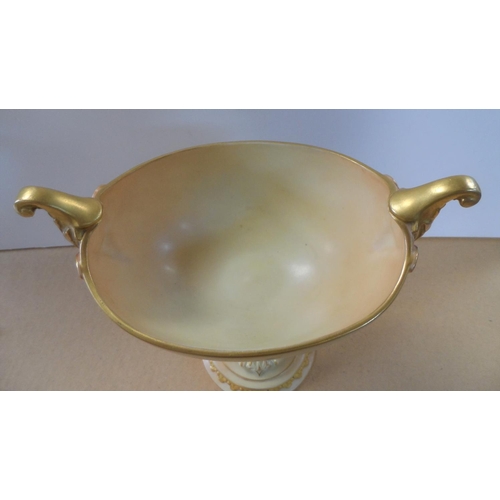 191 - Royal Worcester blush pedestal vase, decorated in wild summer flowers, circa 1908, shape number 280,... 