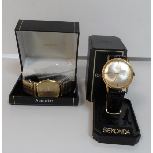 212 - Boxed gents Accurist wristwatch together with a similar Sekonda example (2)