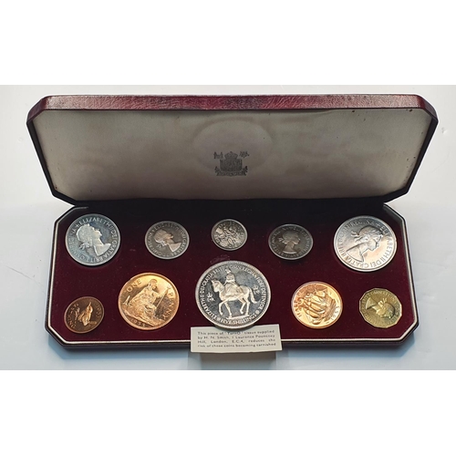 240 - 1953 Royal Mint British coin set in its original case