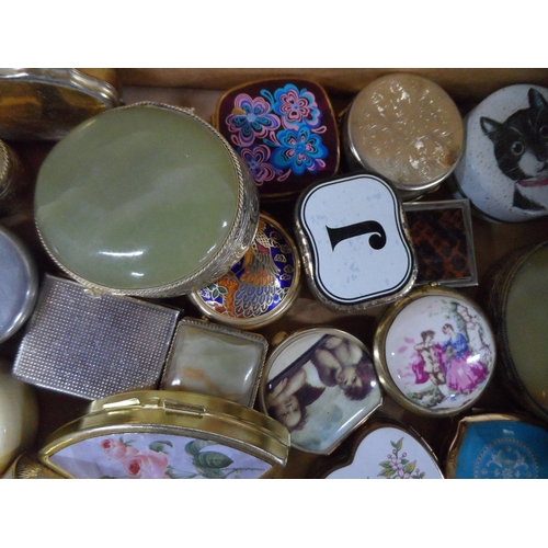 10 - Large quantity of pill boxes (Qty)