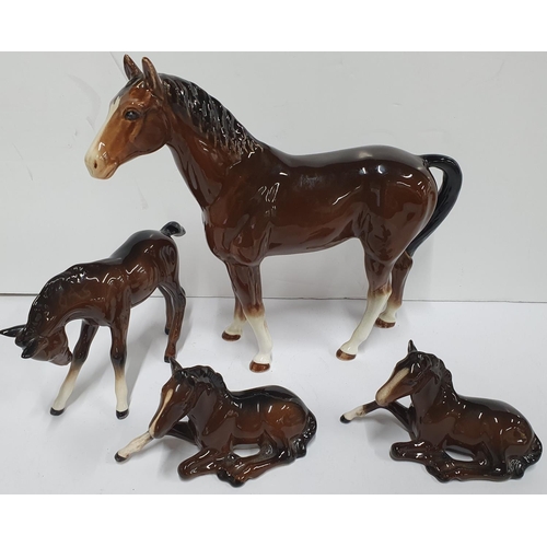 151 - Family of 4 Beswick horses (4), largest 17 x 26 cm,

All appear in good condition