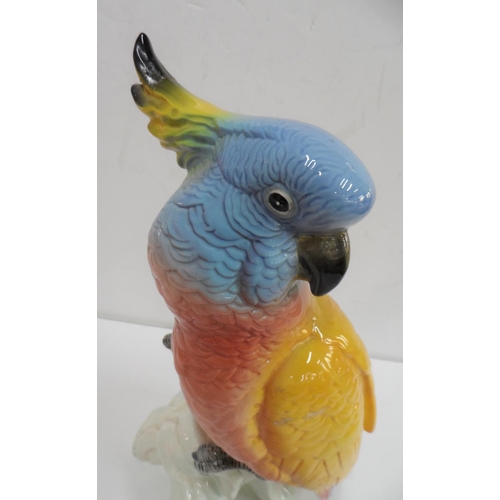 160 - Beswick cockatoo, 30 cm tall,

Appears to be in fine condition