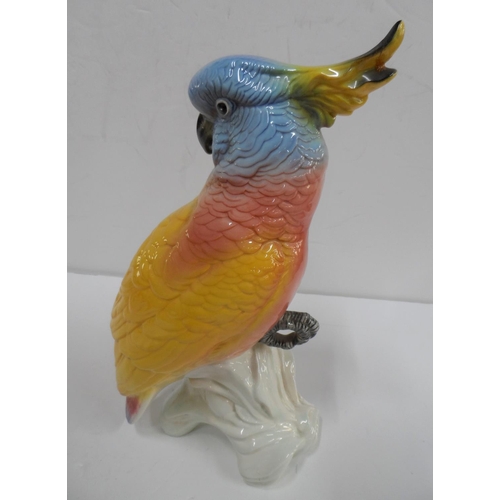 160 - Beswick cockatoo, 30 cm tall,

Appears to be in fine condition