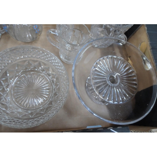 218 - Nine good quality vintage and antique cut glass (9)