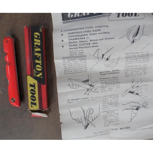 432 - Vintage knife, glass & tool sharpener by Grafton, complete with box and original instructions