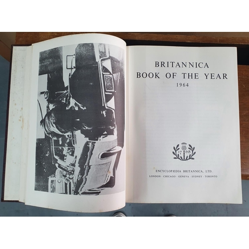 452 - Complete set of 1964 Britannica Encyclopedia, volumes 1-23 together with index, book of the year, al... 