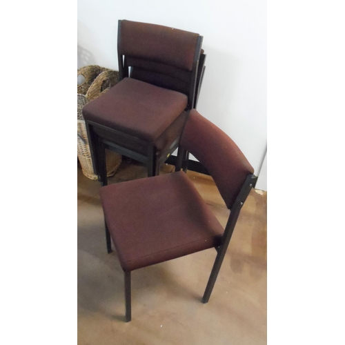 535 - Five stackable material & metal chairs (5)