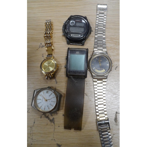 542 - Quantity of ladies & gents wristwatches