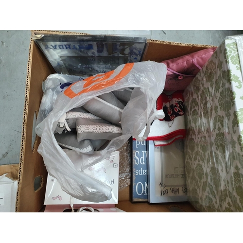 549 - Box of photo frames (many still boxed) and party accessories (Qty)