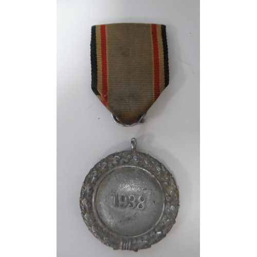 38 - GERMAN NAZI 1938 FUR VERDIENSTEIM LUFTSCHULTZ MEDAL W/ RIBBON