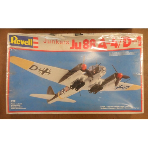 276 - 2 Revell boxed model JU-87 & JU-88 planes (2)