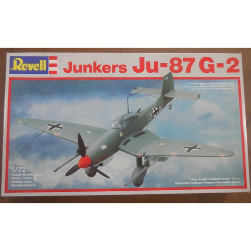 276 - 2 Revell boxed model JU-87 & JU-88 planes (2)