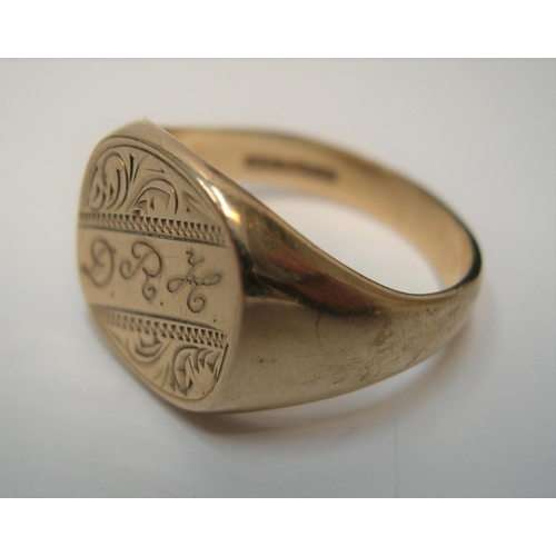 25 - 9ct yellow gold, gents signet ring, initialled D.R.M

Approx 9 grams,                size U