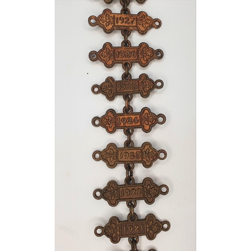132 - St Johns Ambulance long service chain, 1914-1945 (a/f)