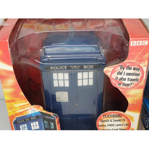 182 - 2 Boxed Doctor Who Models - Talking Tardis money Box and Tardis and K9 - K9 Models