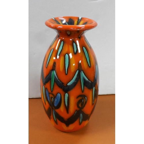 282 - Anita Harris/Samantha Johnson modernist orange vase,

21cm Tall