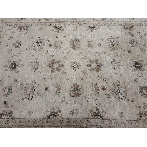 494 - Medium grey floral pattern rug

170 x 120cm