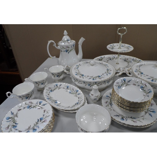 290 - Complete set of 6 (Sixty) piece Royal Albert 