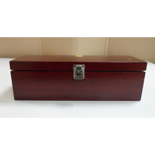 45 - Wooden jewellery storage box containing a large collection of good quality ladies necklaces etc (Qty... 