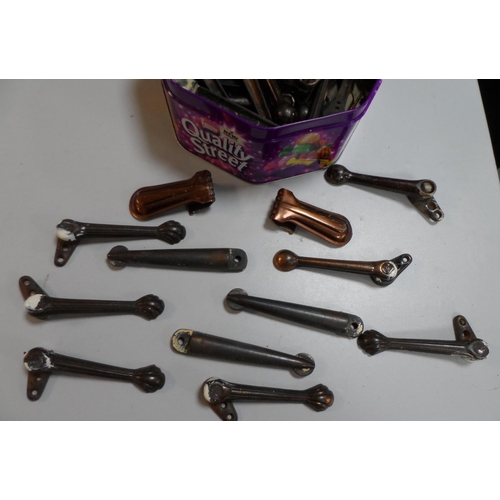 409 - Early 20thC carpet stair clips (Qty)