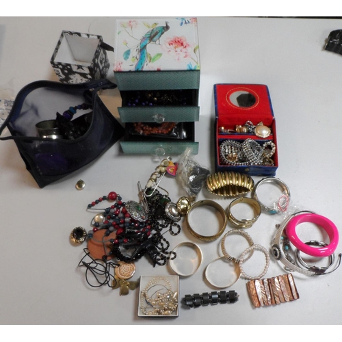 56 - Large quantity of ladies costume jewellery together with 2 jewellery boxes (Qty)