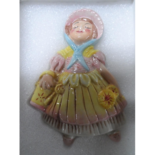 318 - Rare PENDELFIN boxed, limited edition ceramic wall plaque 