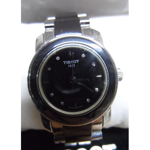 100 - Boxed Tissot unisex watch complete with links and paperwork