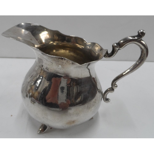 5 - Silver topped and cut glass sugar shakers together with other silver and white metal items (lot)