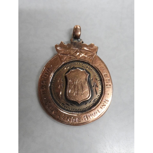 78 - Edwardian 9ct gold presentation medal, 

3.9 grams