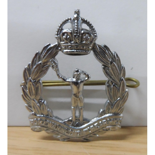 82 - Lords Patent calculator (silver) together with a Winston Churchill bronze medallion etc (3)