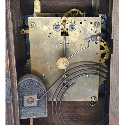 113 - Fine quality antique hardwood mantle clock compete with pendulam and keys